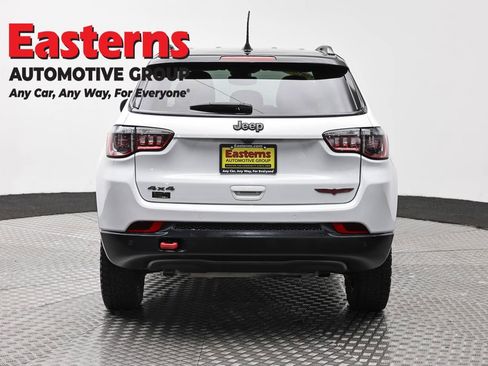 Used 2024 Jeep Compass Trailhawk AWD/4WD image 6
