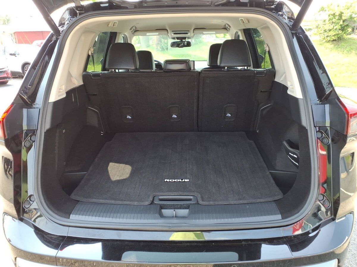 Used 2026 Nissan Rogue SL AWD/4WD image 16