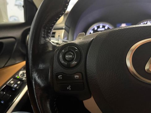 Used 2016 Lexus IS 200t RWD image 30