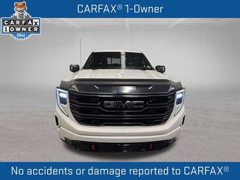 Used 2024 GMC Sierra 1500 AT4 w/ AT4 Preferred Package AWD/4WD image 2