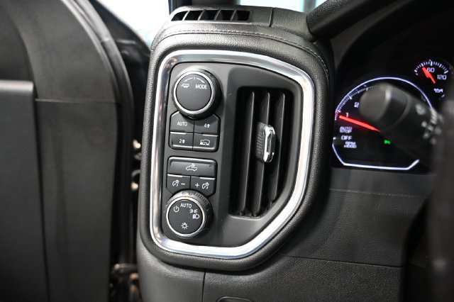 Used 2021 Chevrolet Silverado 1500 LT AWD/4WD image 23