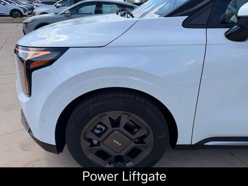 New 2026 Kia Carnival SX image 8