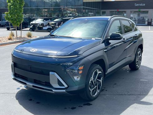 New 2026 Hyundai Kona SEL Premium AWD/4WD image 2