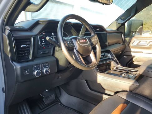 Used 2024 GMC Sierra 2500 AT4 w/ AT4 Premium Plus Package AWD/4WD image 20