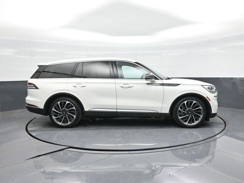Used 2020 Lincoln Aviator Reserve w/ Equipment Group 202A image 16