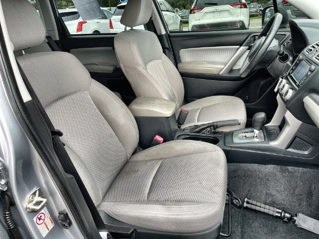 Used 2018 Subaru Forester 2.5i AWD/4WD image 27