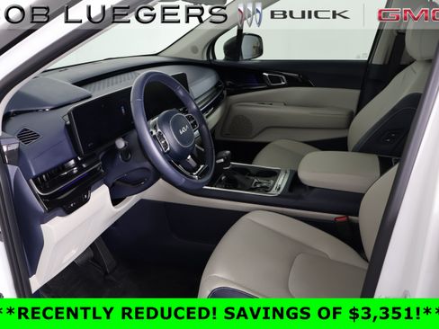 Used 2025 Kia Carnival SX Prestige FWD image 13