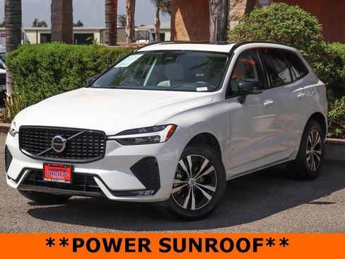 Used 2024 Volvo XC60 B5 Core image 4