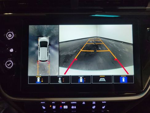 Used 2023 Chevrolet Bolt LT image 19