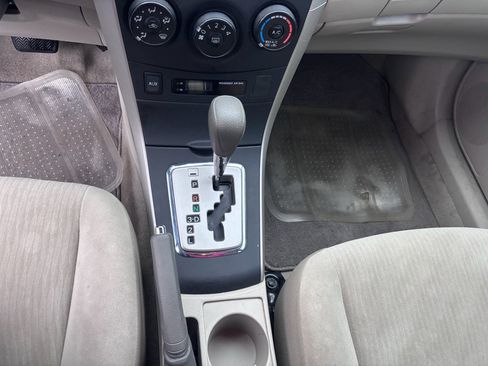 Used 2010 Toyota Corolla LE image 17