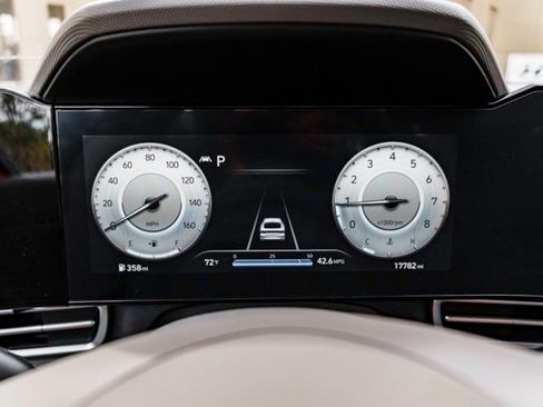 Certified 2023 Hyundai Elantra SEL w/ Convenience Package image 14