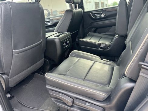Used 2023 Chevrolet Tahoe Premier AWD/4WD image 11