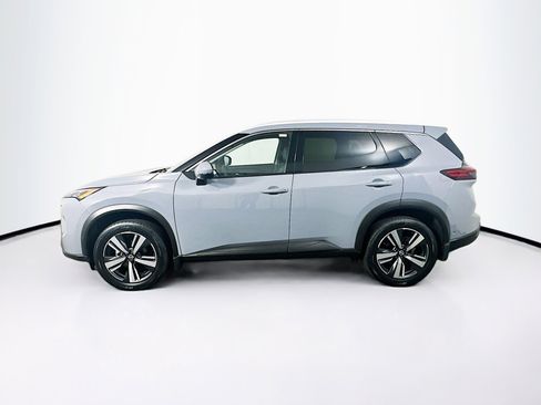 Used 2024 Nissan Rogue SL image 4