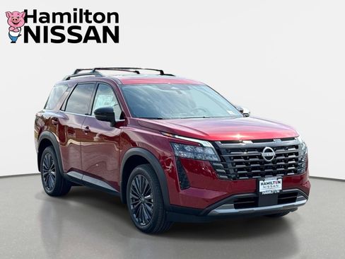New 2026 Nissan Pathfinder SL w/ SL Premium Package AWD/4WD image 1