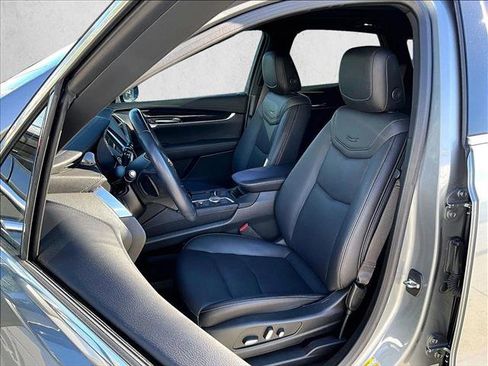 Used 2024 Cadillac XT5 Premium Luxury image 27