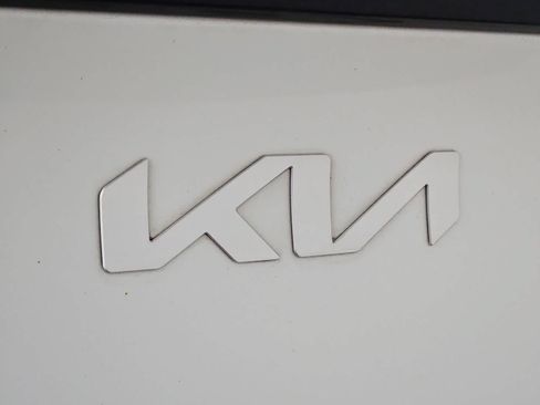 Used 2023 Kia Sportage EX AWD/4WD image 11