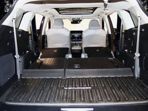 Used 2021 Toyota Highlander Platinum image 73