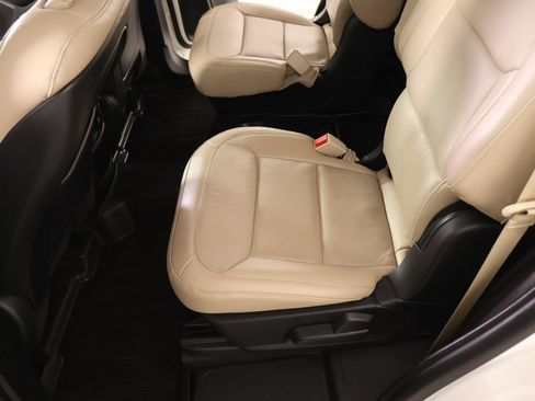 Used 2020 Ford Explorer Limited AWD/4WD image 12