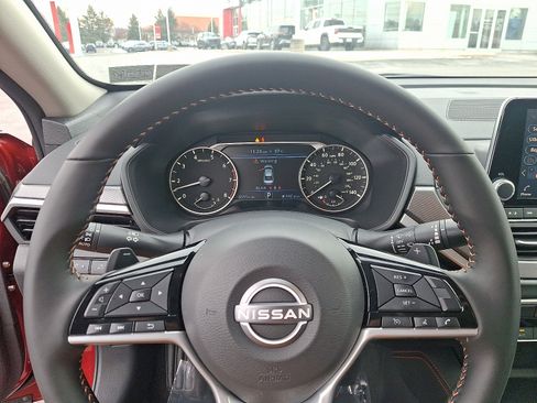 Certified 2025 Nissan Altima 2.5 SR image 18