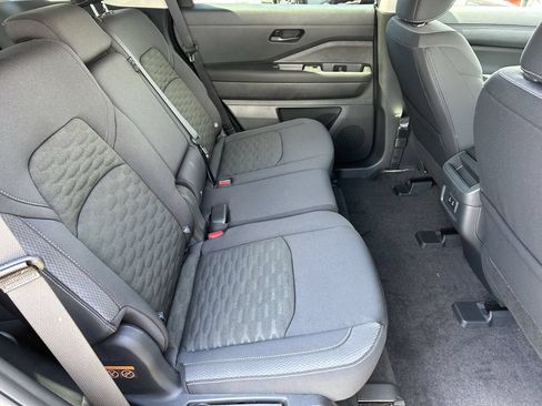 New 2026 Nissan Pathfinder SV AWD/4WD image 18