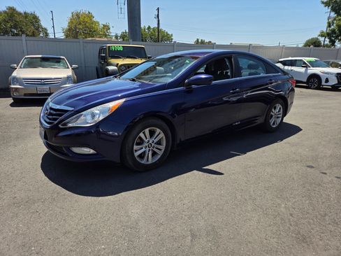 Used 2013 Hyundai Sonata GLS w/ Popular Equipment Pkg FWD image 1