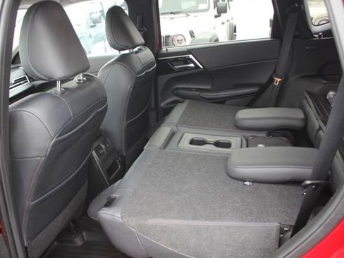 Used 2024 Mitsubishi Outlander SE AWD/4WD image 22