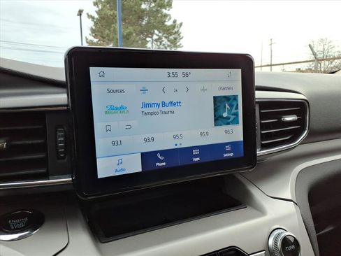 Certified 2024 Ford Explorer XLT w/ Equipment Group 202A image 21