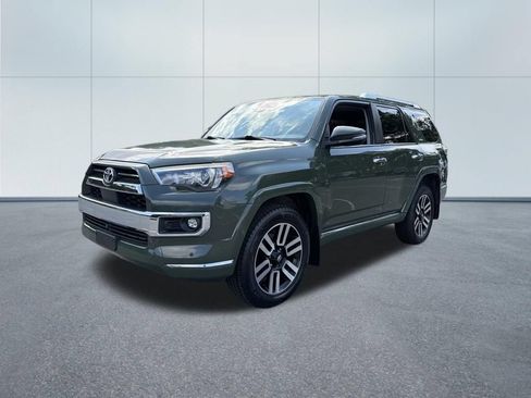 Used 2022 Toyota 4Runner Limited AWD/4WD image 2