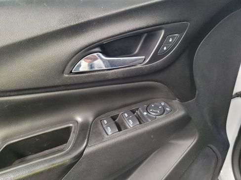Used 2021 Chevrolet Equinox LT FWD image 27