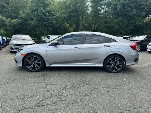 Used 2019 Honda Civic Sport image 2