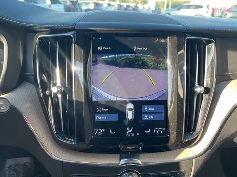 Used 2018 Volvo XC60 T5 Inscription image 13