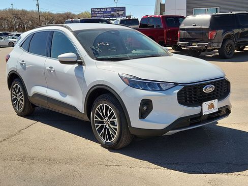 Used 2026 Ford Escape SE FWD image 6