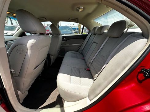 Used 2010 Ford Fusion SE FWD image 16