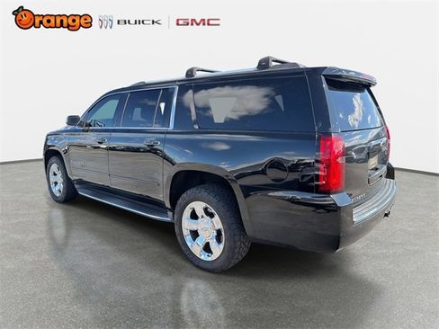 Used 2016 Chevrolet Suburban LTZ image 5