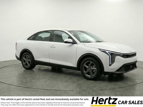 Used 2025 Kia K4 FWD image 1