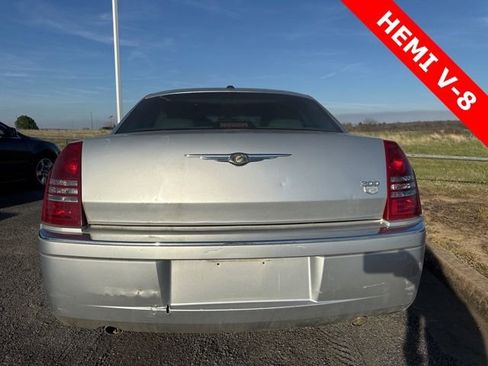 Used 2006 Chrysler 300 C image 4