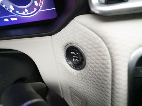 Used 2020 Land Rover Range Rover Velar R-Dynamic S image 24