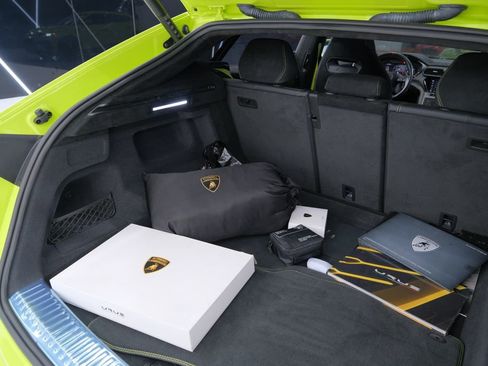 Used 2023 Lamborghini Urus Performante image 42