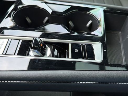 Used 2024 Volkswagen Atlas Cross Sport SEL image 14