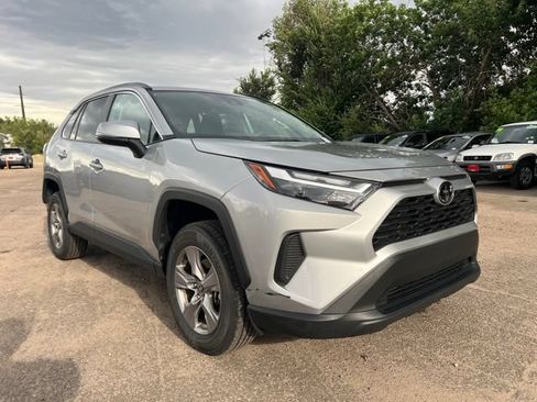 Used 2025 Toyota RAV4 XLE FWD image 7