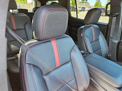 Used 2024 Chevrolet Traverse RS w/ LPO, Floor Liner Package AWD/4WD image 15