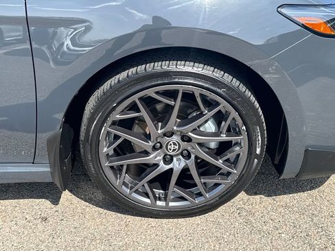 Used 2025 Toyota Camry SE w/ Convenience Package image 41