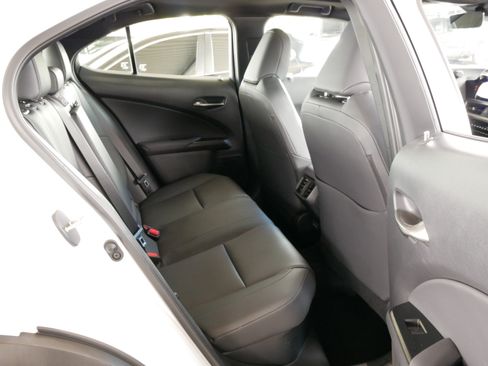 Certified 2025 Lexus UX 300h FWD w/ Accessory Package (Z2) image 16