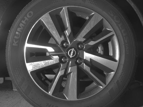 Used 2025 Nissan Versa SV image 13