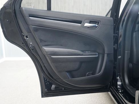Used 2019 Chrysler 300 S AWD/4WD image 35