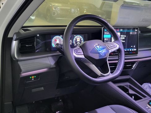 New 2026 Volkswagen Tiguan SE AWD/4WD image 5