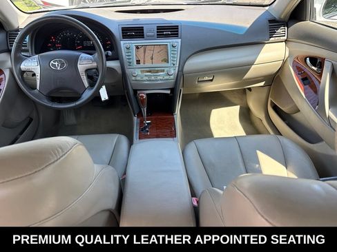 Used 2009 Toyota Camry XLE FWD image 3