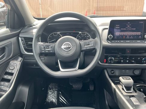 Used 2024 Nissan Rogue S AWD/4WD image 24