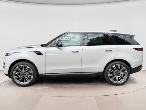 New 2026 Land Rover Range Rover Sport SE AWD/4WD image 2