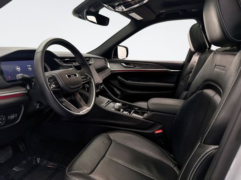 Used 2022 Jeep Grand Cherokee L Overland image 10